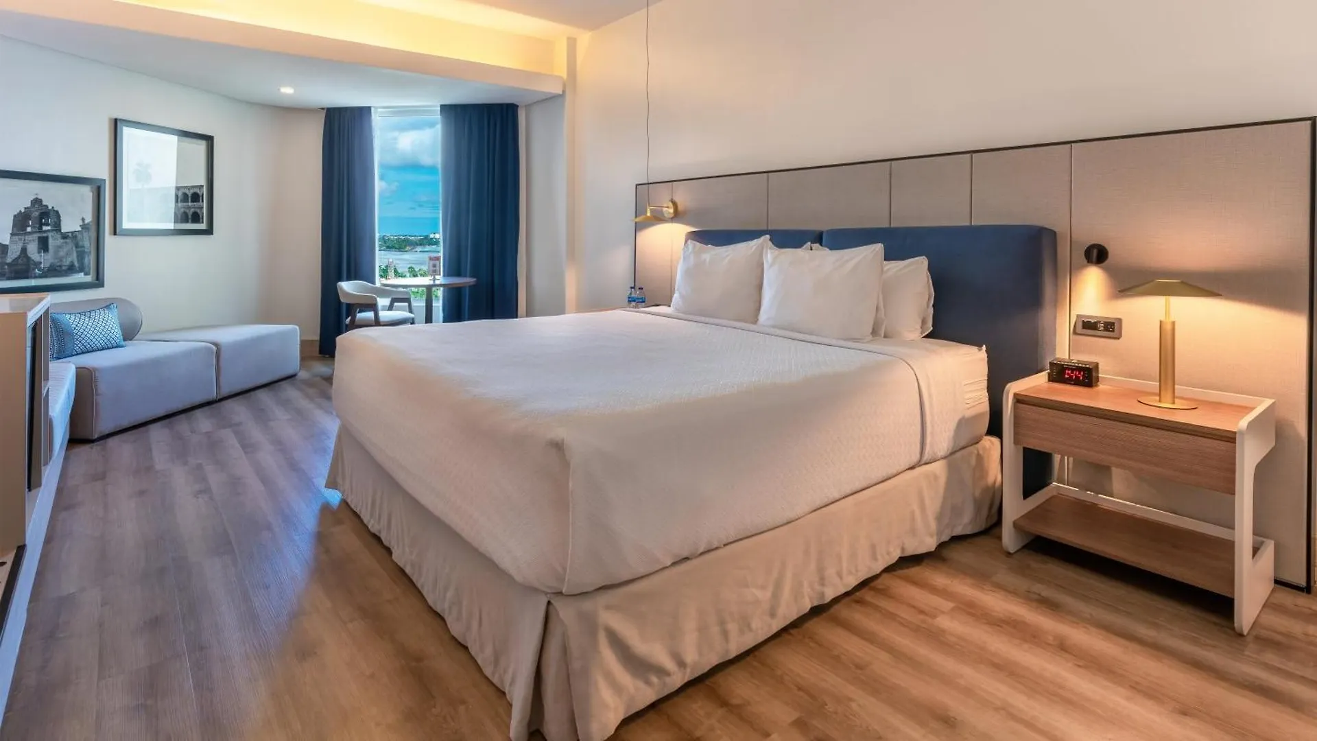 Crowne Plaza Santo Domingo By Ihg Hotel